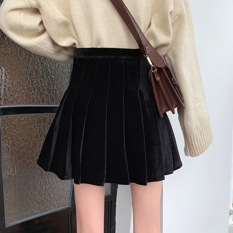 Jupe-Courte-Velours-Noir