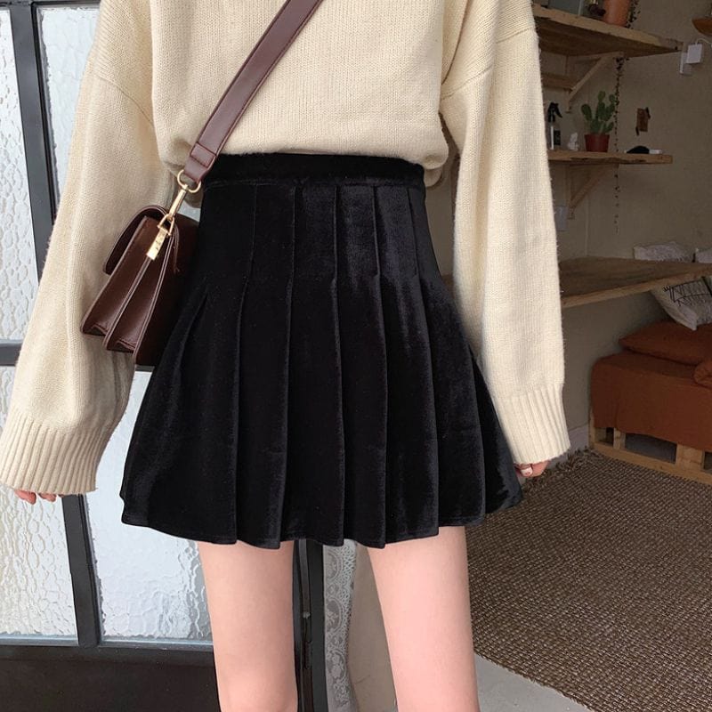 Jupe-Courte-Velours-Noir