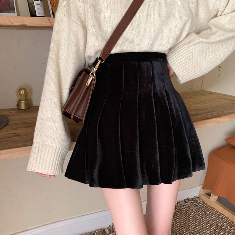 Jupe-Courte-Velours-Noir