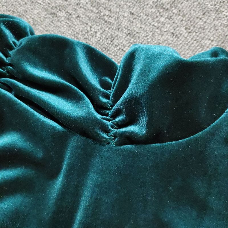 Robe-Velours-Dos-Nu