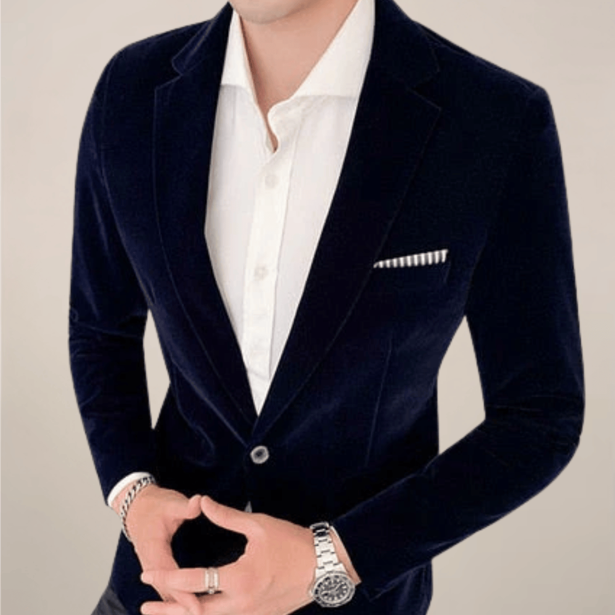 Lucas | Élégant Blazer Noir Slim en Velours pour Homme 3