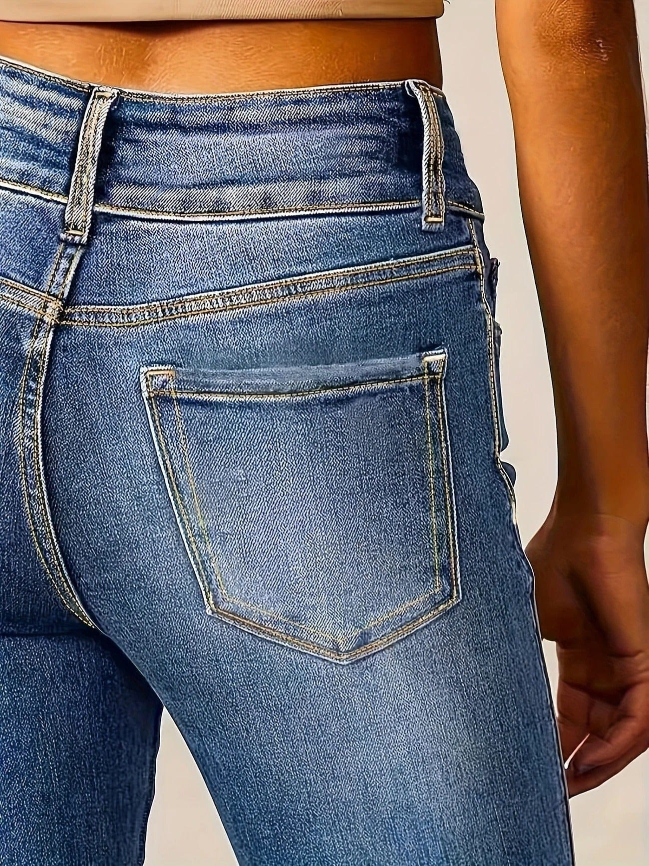 Luna | Élégant Jean Évasé Taille Haute Femme 5