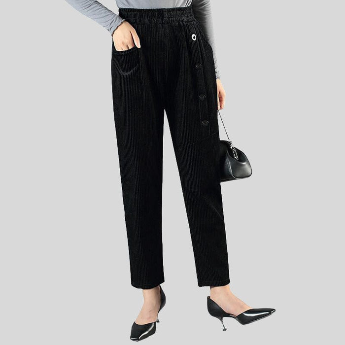 pantalon GASTON velours Macaron à fleurs roses - Boho-Chic Clothing pantalon GASTON velours Macaron à fleurs roses - Boho-Chic Clothing
