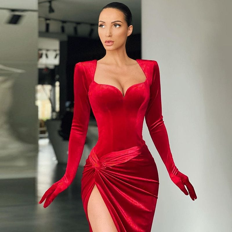 Robe-Longue-Velours-Rouge