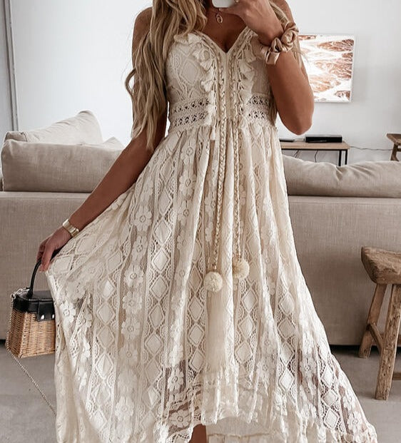 Robe-Slip Élégante avec Décolleté en V et Dentelle | Silhouette Flatteuse pour Confort et Style 4