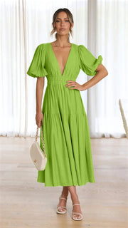 Robe Maxi Plissée Femme avec Taille Ceinturée - Élégance et Confort pour Journées Ensoleillées 0