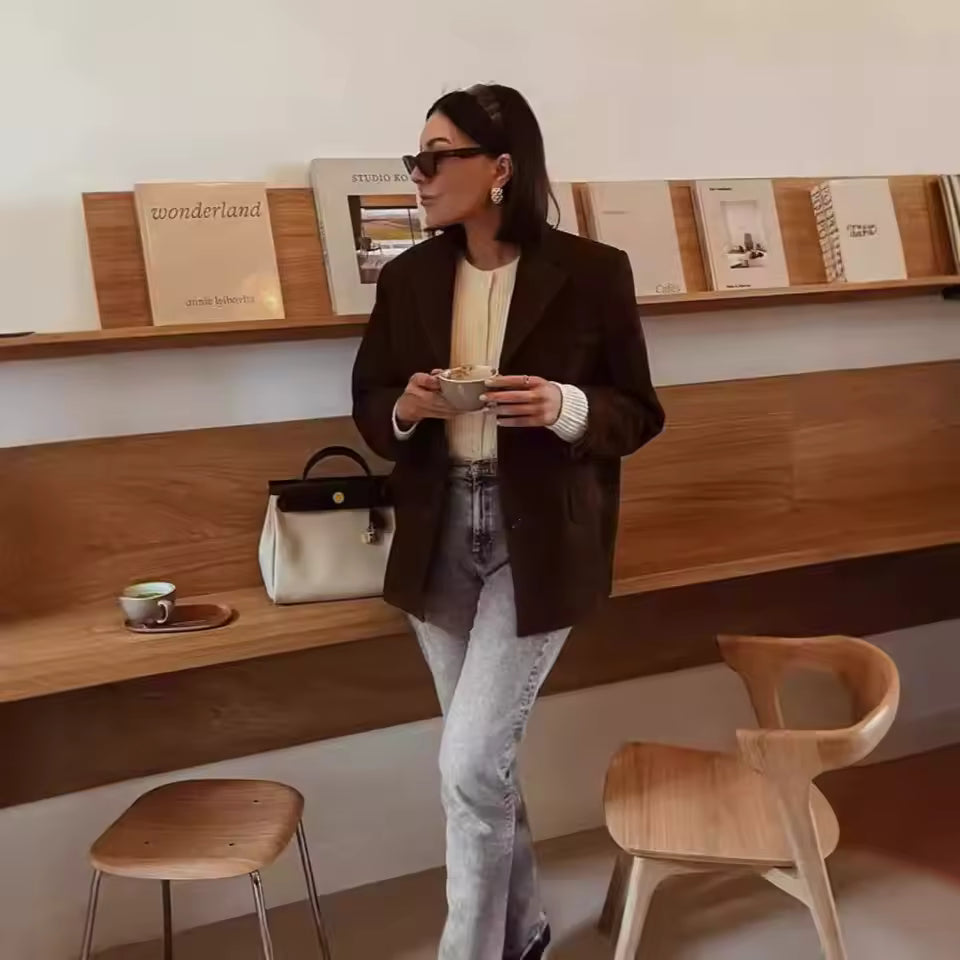 Lola | Elegancka Marynarka Damska Szyk i Vintage