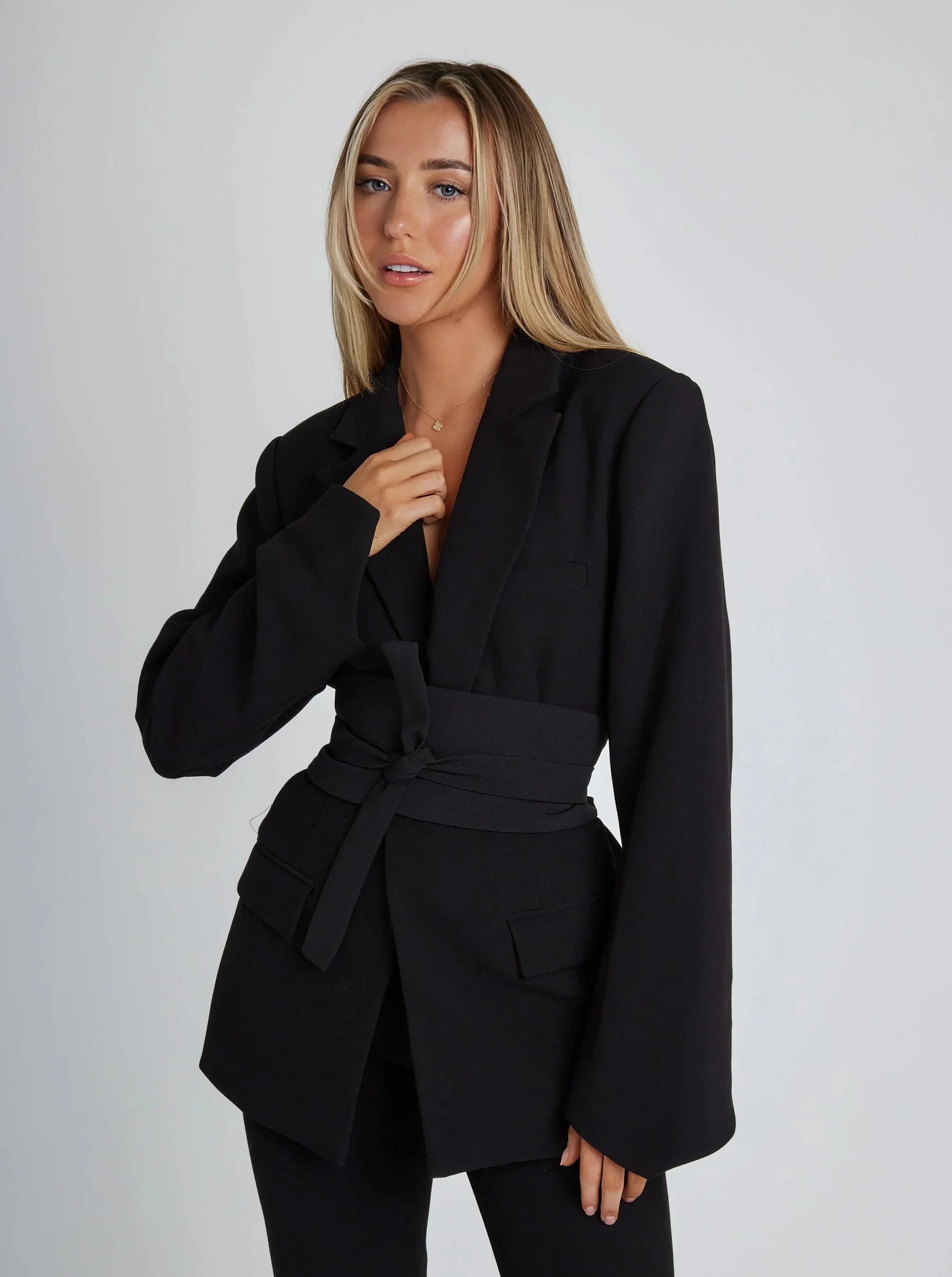 Sophie | Élégant Blazer Noir Femme Chic et Confortable 0