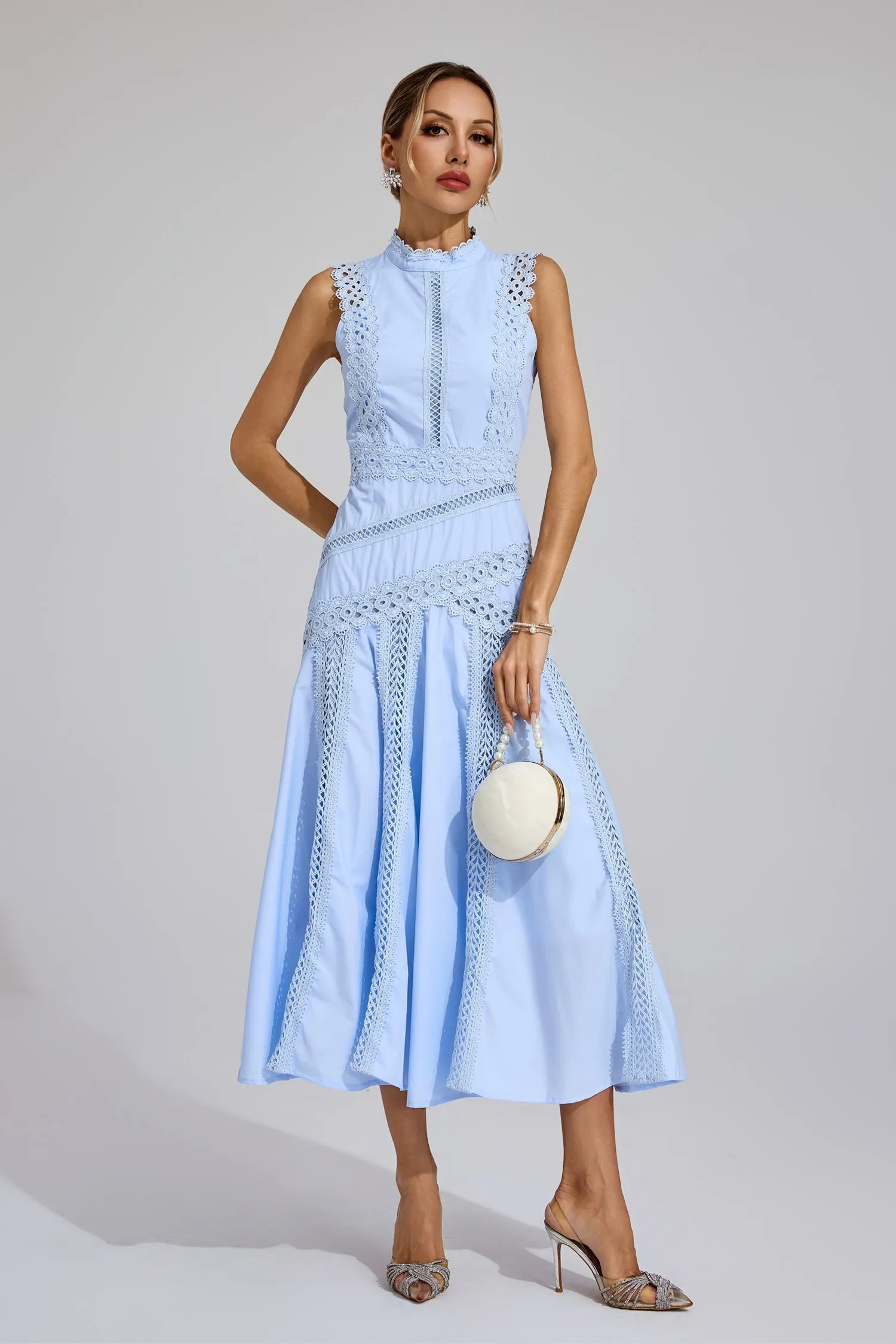 Sophie | Élégante Robe Midi Chic en Dentelle Sans Manches 7